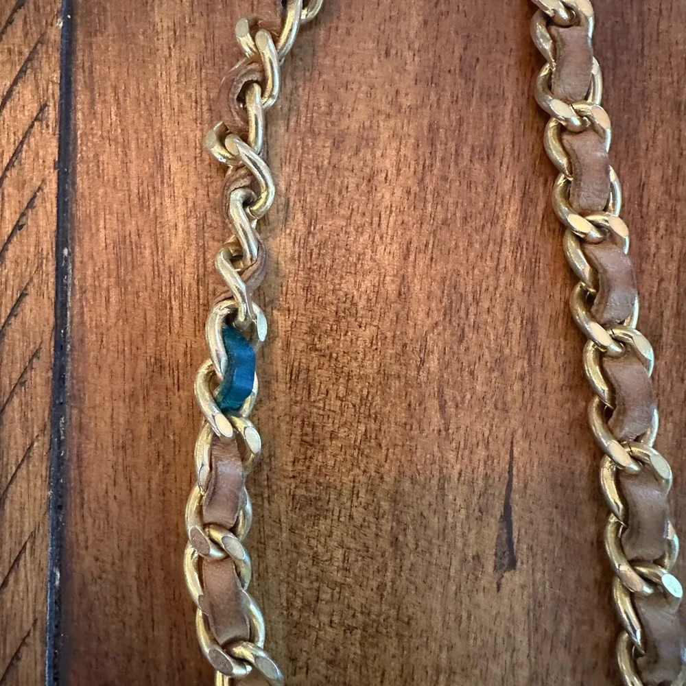 CHANEL Pre-Loved Gold Chain Strap with Tan Leather Weave Belt - Picture 4 of 5